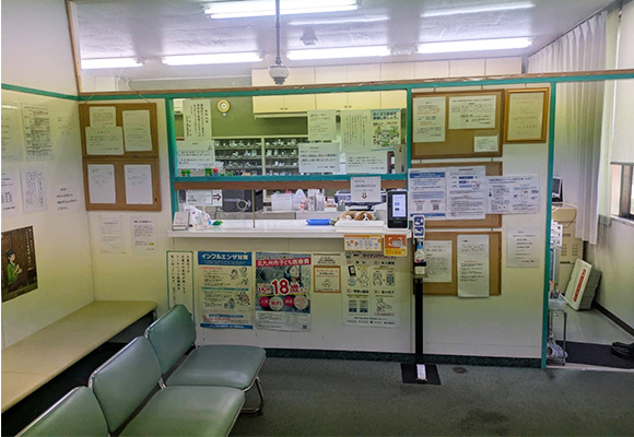 なのはな薬局 黒崎店 内観