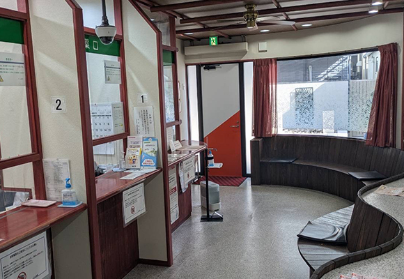 パーム薬局 内観